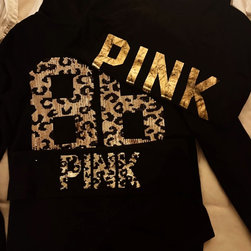 EUC VS PINK CHEETAH SET